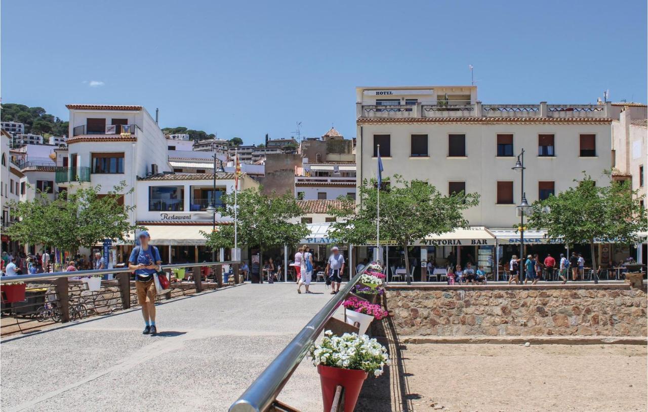 2 Bedroom Amazing Apartment In Tossa De Mar Exterior foto